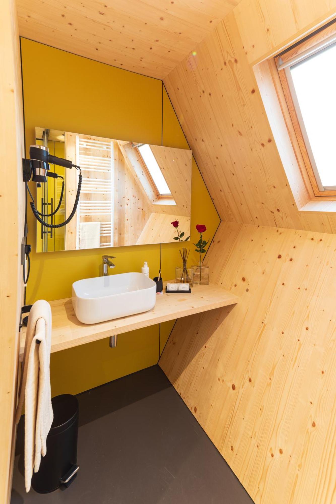 Bauernhof Glamping Alvearium Alturis